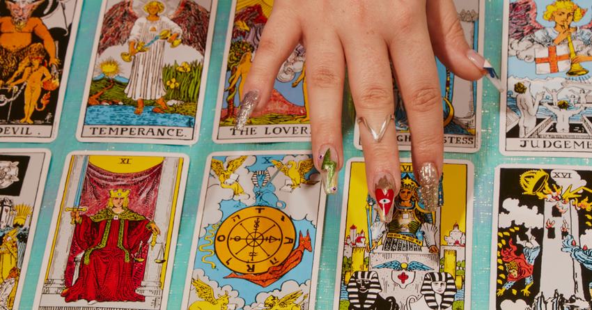 Ciganske karte otkrivaju: Ova sedmica ce vam biti najlepsa ako ste rodjeni u ova tri zodijaka! Ciganske karte otkrivaju: Ova sedmica ce vam biti najlepsa ako ste rodjeni u ova tri zodijaka!
