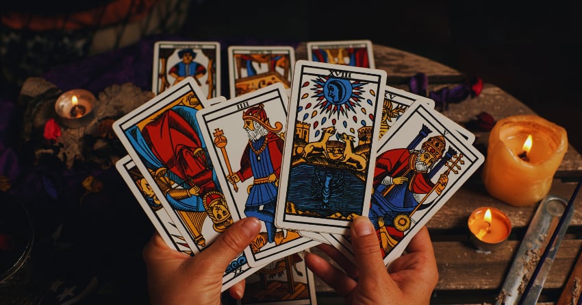 Ciganske karte otkrivaju raspolozenje i koje ce osecanje pratiti svakog zodijaka do 20. decembra! Ciganske karte otkrivaju raspolozenje i koje ce osecanje pratiti svakog zodijaka do 20. decembra!